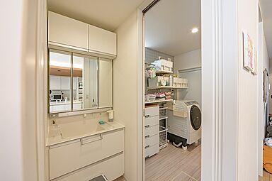 株式会社アッシュホーム「太陽光10.56kw標準搭載~35年で約700万円の経済効果あり!~」の施工事例「ナチュラルモダン家族が集う温かみのある家」の画像8