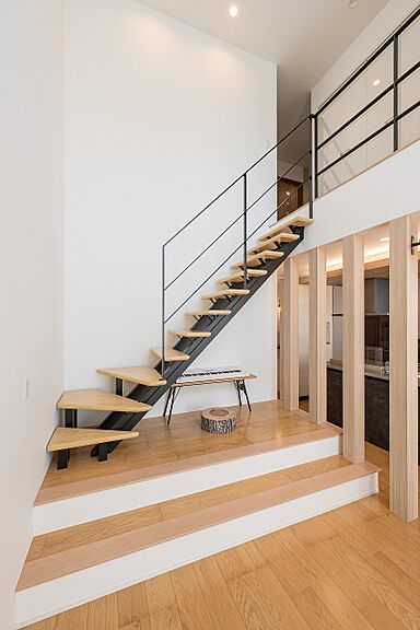 株式会社アッシュホーム「太陽光10.56kw標準搭載~35年で約700万円の経済効果あり!~」の施工事例「光溢れる家族の時間が深まる住まい」の画像7