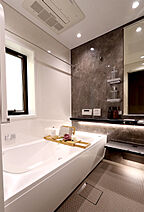 シンプルモダンスタイルの浴室 株式会社高翔の事例画像