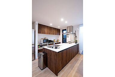 株式会社高翔の施工事例「空気と光を感じる家」の画像5