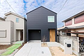 アスランの施工事例「中庭のあるシンプルデザインな家」のメイン画像