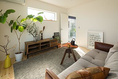 アスランの施工事例「土間とアイランドキッチンがあるお家」の画像2