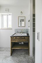 カフェスタイルの洗面所 カノウヤの事例画像