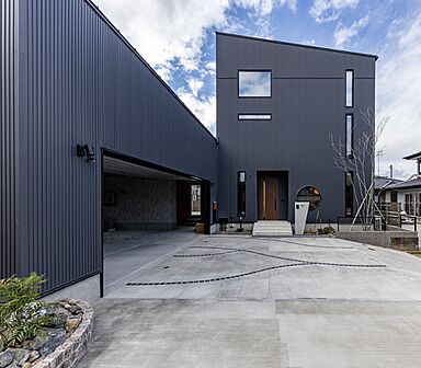 カノウヤの施工事例「ホテルライクな3階建てのお家」の画像