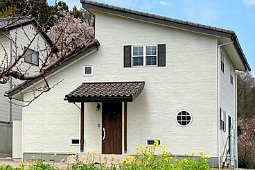 カノウヤの施工事例「アーチ壁の似合う可愛いお家」の画像