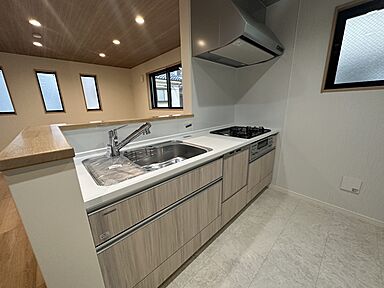 OZ's株式会社の施工事例「狭小建築面積 7坪の家」の画像2