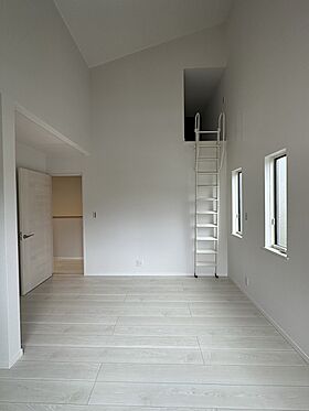 OZ's株式会社の施工事例「母屋の隣で…大人になるための家」の画像6