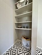 シンプルモダンスタイルの収納 OZ's株式会社の事例画像