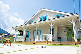 OZ's株式会社の施工事例「COVERED POUCH カバードポーチのある家」の画像1