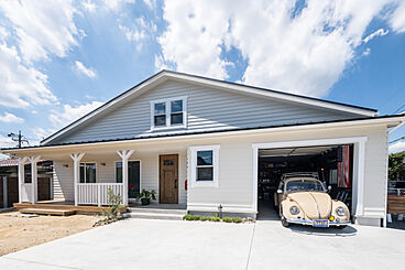 OZ's株式会社の施工事例「CALIFORNIA STYLE HOUSE WITH GARAGE」の画像