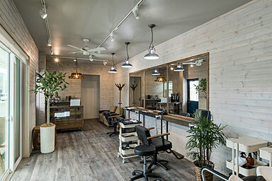 OZ's株式会社の施工事例「CALIFORNIA STYLE HOUSE店舗兼住宅カリフォルニアスタイルの家」の画像4