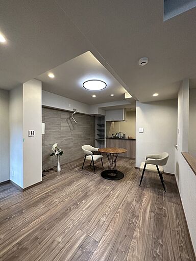 OZ's株式会社の施工事例「URBAN STYLE GRAY グレーを効かせたアーバンスタイル」の画像4