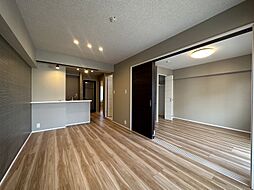 OZ's株式会社の施工事例「GRAYTONE FESTIVAL グレートーンでまとめたお部屋」の画像