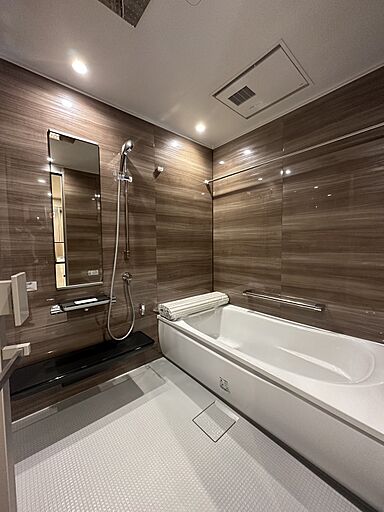 OZ's株式会社の施工事例「URBAN STYLE WOOD 木目を生かしたアーバンスタイル」の画像5