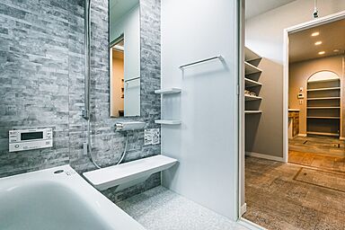 株式会社 前昌建設の施工事例「ガルバ外壁のカフェスタイルの家」の画像6