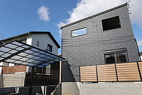 株式会社 前昌建設の施工事例「回遊同線抜群な家×お庭のある生活」のメイン画像