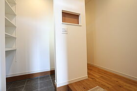 株式会社 前昌建設の施工事例「回遊同線抜群な家×お庭のある生活」の画像8