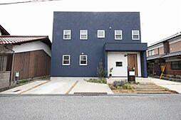 株式会社 前昌建設の施工事例「アイアンとナチュラルな素材の家」の画像