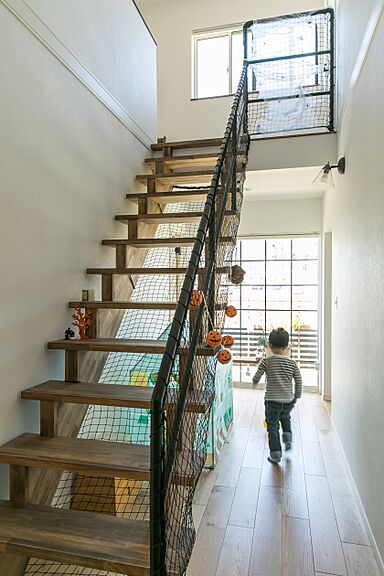 マシュハウス株式会社の施工事例「タイル張りのキッチンカウンターのある家」の画像2