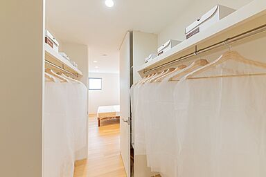 タノ・カーサ シンプルノート天草 リラシオネスbyカネマツの施工事例「中庭と暮らすシンプルな平屋」の画像5