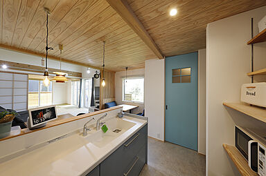 おばま工務店の施工事例「暮らしやすさに遊び心をプラス 家族の夢が詰まった天然素材の家」の画像3