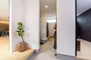 おばま工務店の施工事例「プライバシーが守られた空間で自由にゆとりある暮らしを」の画像4