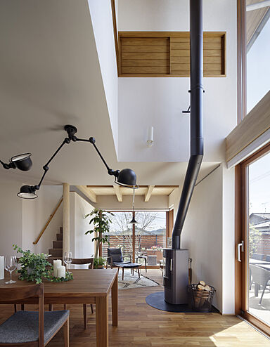 おばま工務店の施工事例「現代的でありながら自然を思い出させる。美しい佇まいの神宮の家」の画像6