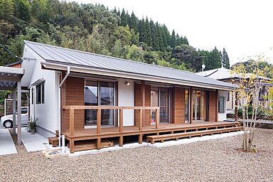 おばま工務店の施工事例「実家の木の温もりと和の空間づくりで、安らぎが満ちる平屋住宅」の画像