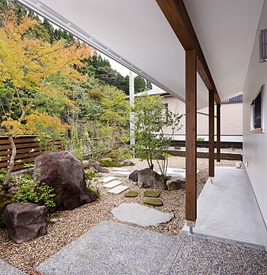 おばま工務店の施工事例「実家の木の温もりと和の空間づくりで、安らぎが満ちる平屋住宅」の画像4