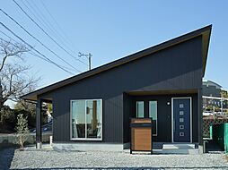 高垣工務店の施工事例「シンプルでオシャレに暮らす 自然素材に囲まれた平屋のスローライフ」の画像