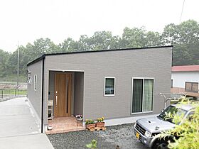 タカシンホームの施工事例「自然に囲まれ愛犬とのびのび暮らす平屋/広島県 N様邸」のメイン画像
