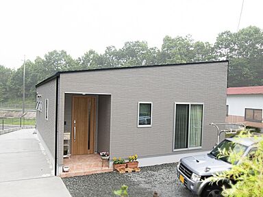 タカシンホームの施工事例「自然に囲まれ愛犬とのびのび暮らす平屋/広島県 N様邸」の画像