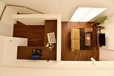 タカシンホームの施工事例「吹抜けとスキップフロアのある開放的な木の家/広島県 K様邸」の画像10