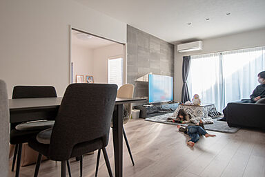 タカシンホームの施工事例「白×黒×グレーで統一した雰囲気重視の家/広島県 O様邸」の画像3