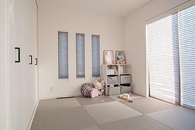 タカシンホームの施工事例「白×黒×グレーで統一した雰囲気重視の家/広島県 O様邸」の画像4