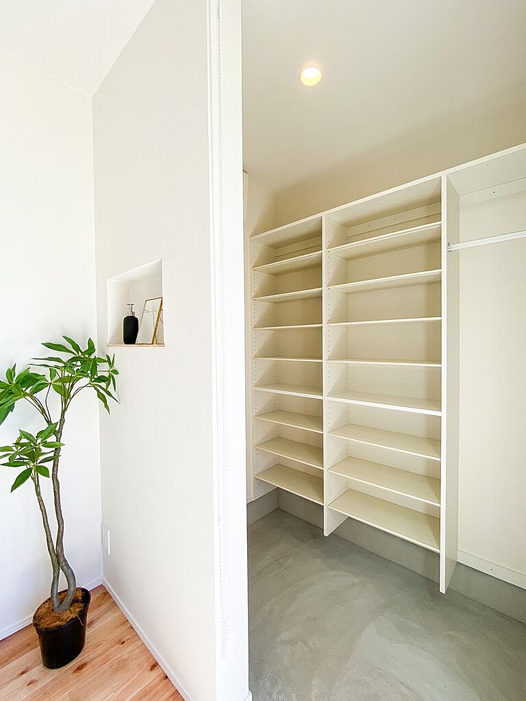 株式会社 昭栄建設の公式画像_玄関2