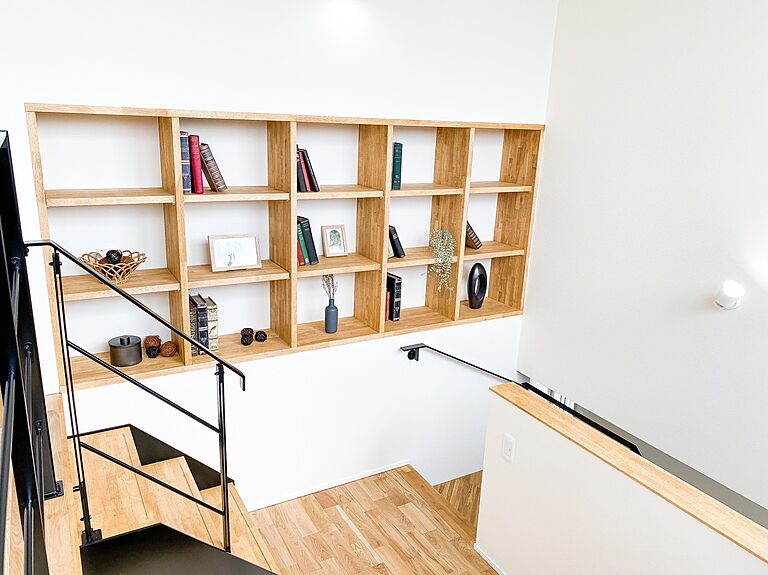 株式会社 昭栄建設の公式画像_階段7