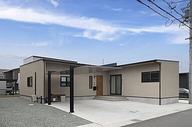 株式会社 昭栄建設の施工事例「快適に暮らせる平屋」の画像1