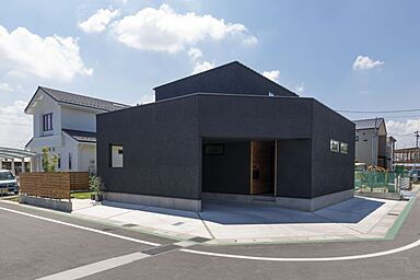 株式会社 昭栄建設の施工事例「1階でなんでもできる子育てしやすい家」の画像