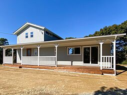 株式会社 昭栄建設の施工事例「広いカバードポーチの家」の画像