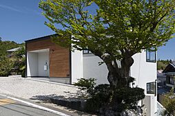 株式会社 昭栄建設の施工事例「平屋に見える総二階の家」の画像