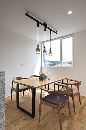 株式会社 昭栄建設の施工事例「平屋に見える総二階の家」の画像8