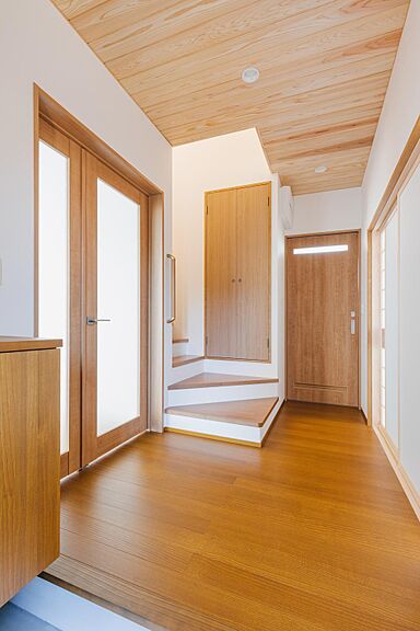 株式会社ホームズの施工事例「ライトな和風・木があふれる I様邸」の画像3