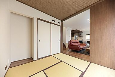 株式会社ホームズの施工事例「スタイリッシュにモダンをプラスした家 O様邸」の画像3