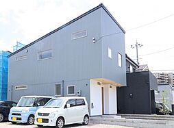 【健康住宅そよかぜの家】株式会社ブリーズ・カンパニーの施工事例「【収納充実】ガルバリウムの外観がスタイリッシュな2階リビングの家」の画像