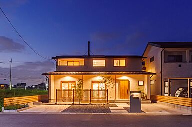 【健康住宅そよかぜの家】株式会社ブリーズ・カンパニーの施工事例「日当たりの良いリビング土間にたくさんの観葉植物を並べたナチュラルな【ZEH住宅】」の画像5