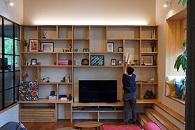 トモノ建築設計事務所 【佐久穂スタジオ】の施工事例「Leaf.森と対話する焼杉の家【平屋/移住/2拠点生活/別荘】」の画像4