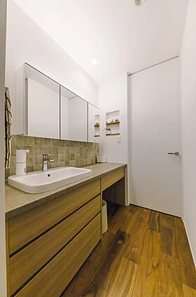 トモノ建築設計事務所 【佐久穂スタジオ】の施工事例「三者三様の暮らし ー店舗兼用・在宅ワーク住宅ー」の画像8