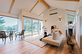 トモノ建築設計事務所 【佐久穂スタジオ】の施工事例「緑の丘の上に建つ 眺望豊かなフラットハウス」の画像1