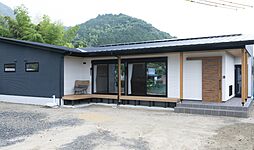 ハピネスホーム(株)坂井建設の施工事例「武雄市注文住宅:S様邸:木の香〉玄関土間と回遊動線のある平屋」の画像
